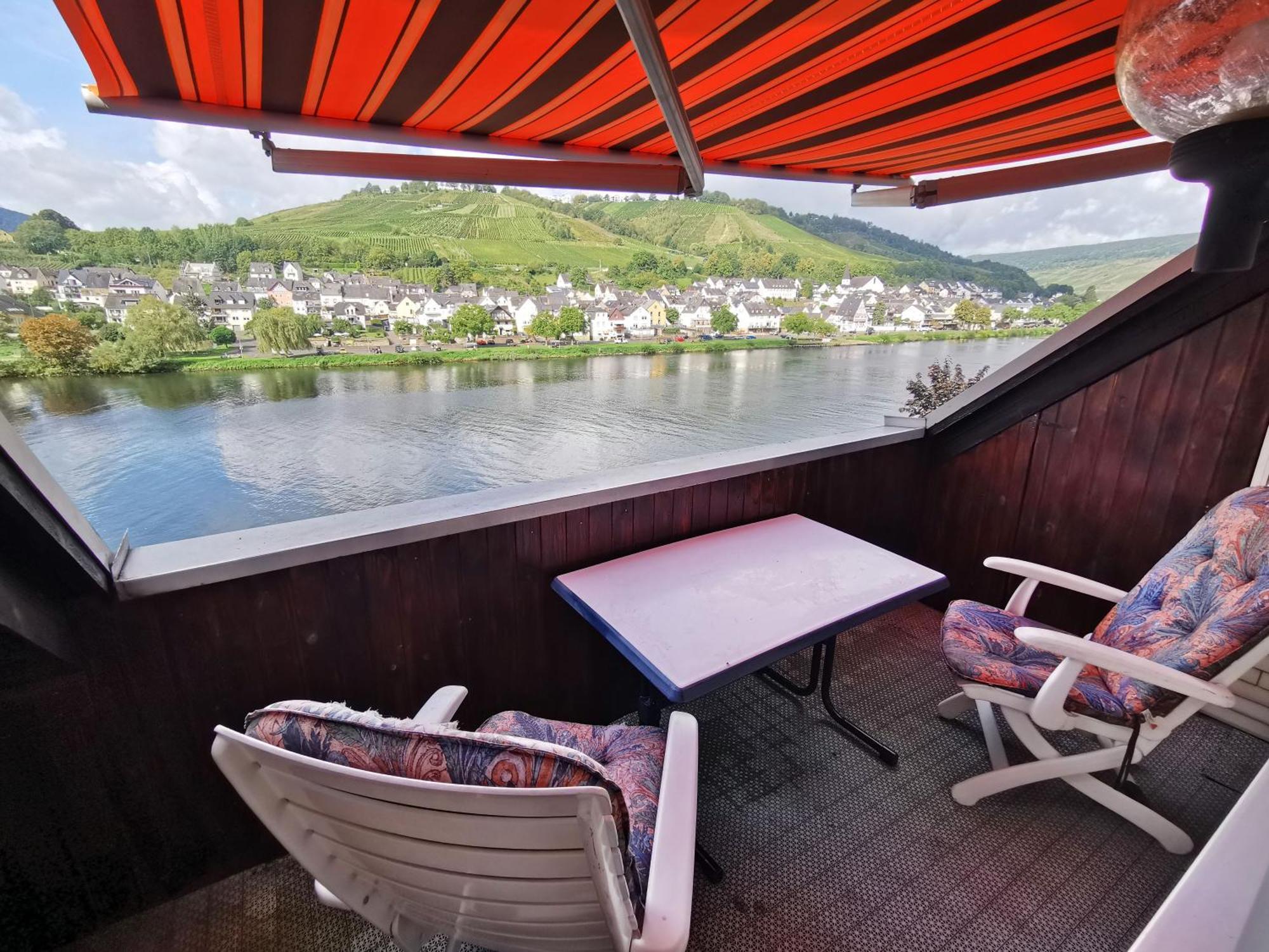 Mosel View Apartment Zell an der Mosel Exterior photo