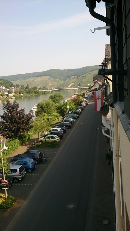 Mosel View Apartment Zell an der Mosel Exterior photo
